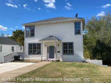 Main picture of 520 N Lincoln Ave
