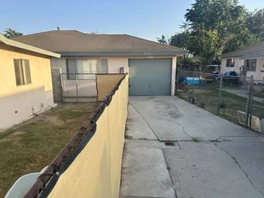 Main picture of 5134 Clara St