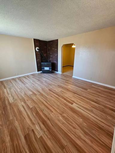 Main picture of 548 Lozier Ln