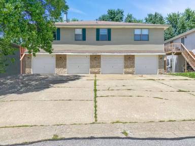 Main picture of 8702 NW 82nd Ter