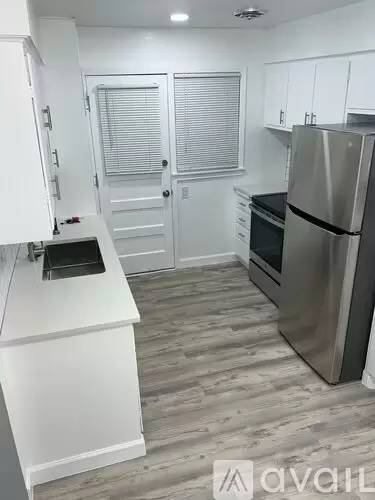 Main picture of Jones Street Apartments