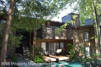 Main picture of 2430 Larkspur Ln