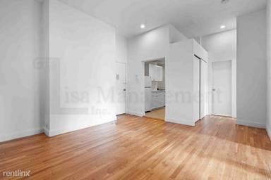 Main picture of 321 E 69th St