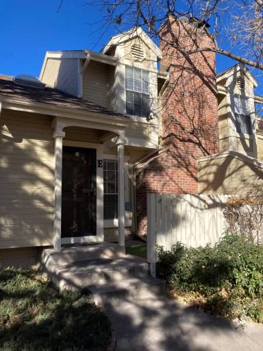 Main picture of 2941 W Long Dr