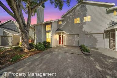 Main picture of 217 Hidden Creek Ct