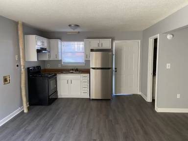 Main picture of 3702 Penny St SW