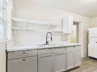 Main picture of 1111 SW 13th Ave