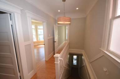 Main picture of 2335 Market St