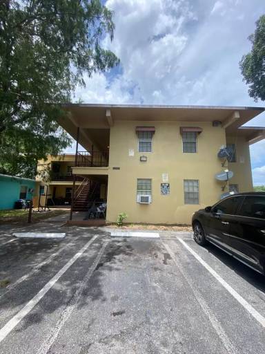 Main picture of 1401 NW 3rd Ct
