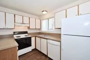 Main picture of 4550 SW Murray Blvd