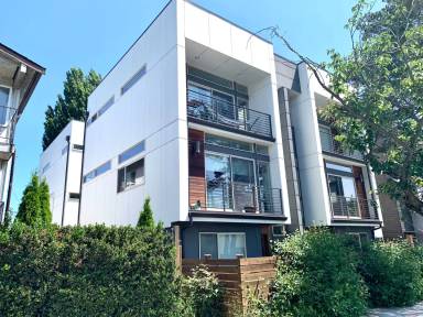 Main picture of 5810 14th Ave NW