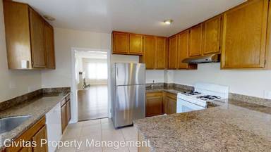 Main picture of 1817 Blake St