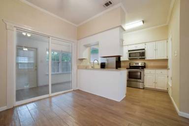 Main picture of 1307 Kinney Ave