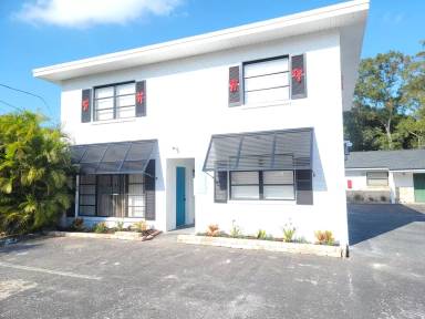 Main picture of 2643 Pinehurst Ave
