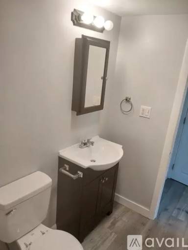 Main picture of 124 Ash St