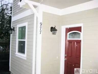 Main picture of 971 Siskiyou Blvd