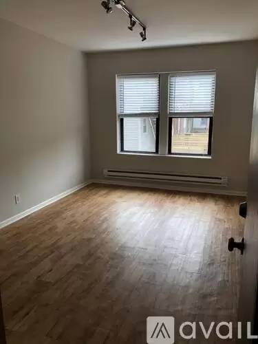 Main picture of 2834 W Palmer St