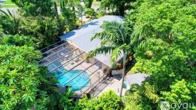 Main picture of 914 Snowden Dr