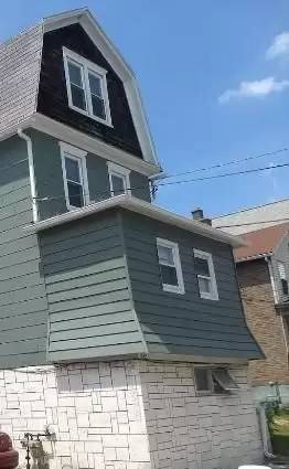 Main picture of 7 McClintock St