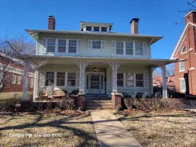 Main picture of 921 N Spaulding Ave