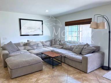 Main picture of 8747 Railroad Ave