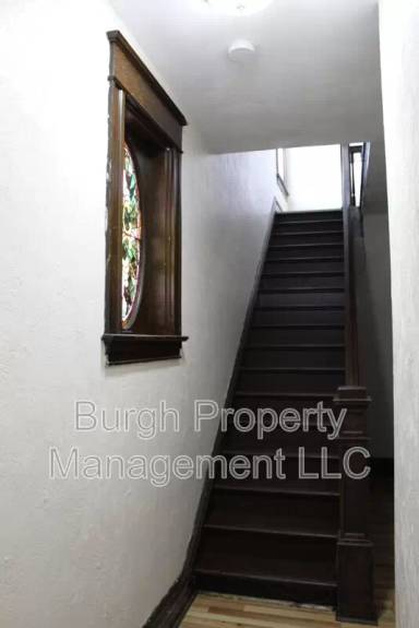 Main picture of 213 6th Ave