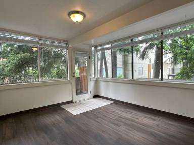 Main picture of 2346 49th Ave SW