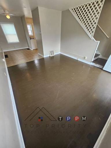 Main picture of 112 Locust St