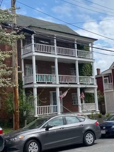 Main picture of 112 N Washington St