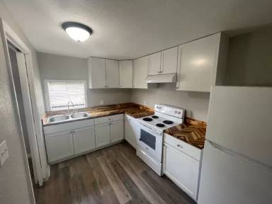 Main picture of 8724 Ocean Springs Rd