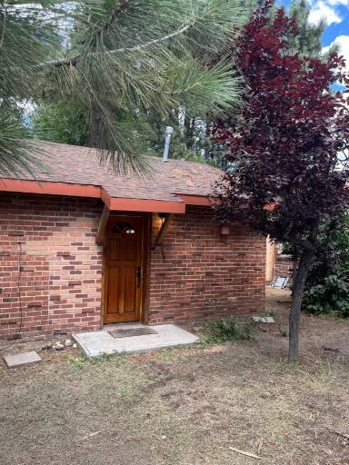 Main picture of 875 Tallac Ave