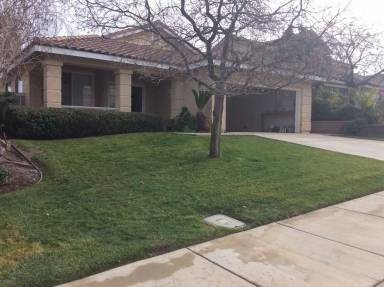 Main picture of 27474 Fallbrook Ct