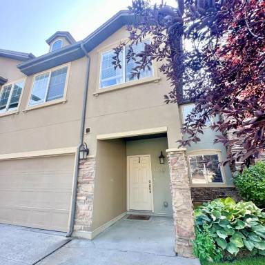 Main picture of 1408 W 50 N
