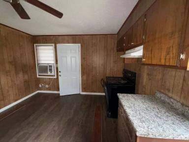 Main picture of 465 Meredith St
