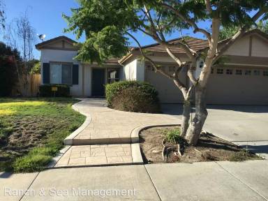 Main picture of 430 Shadow Tree Dr