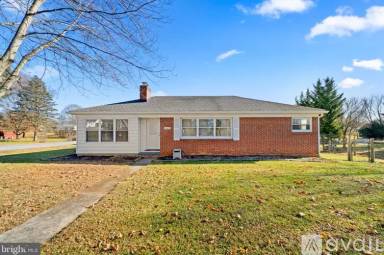 Main picture of 11837 Robinwood Dr