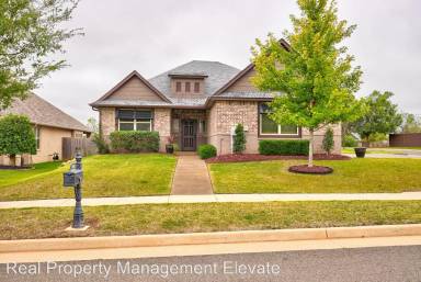Main picture of 7020 NW 160th St