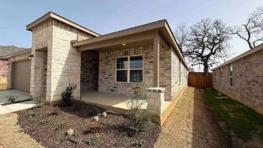 Main picture of 2701 Creekbend Ln