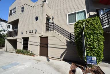 Main picture of 11923 Laurelwood Dr