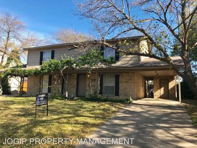 Main picture of 632 Royal Crest Dr