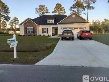 Main picture of 174 Finch Ln