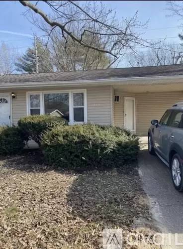 Main picture of 205 S Emerald Ln