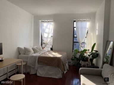 Main picture of 25 Clinton St