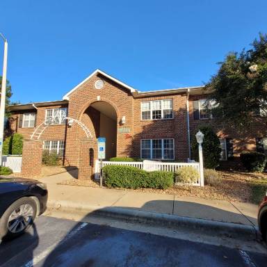 Main picture of 215 Sturbridge Dr