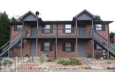 Main picture of 1500 Oakshire Ct