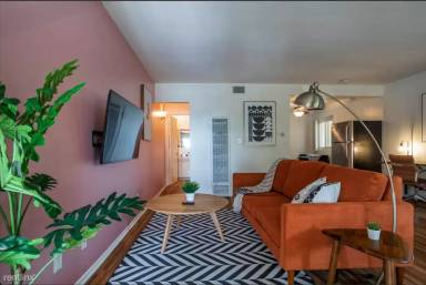 Main picture of 5845 Interceptor St