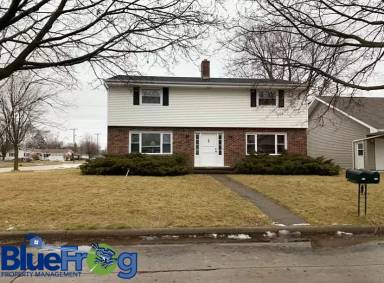 Main picture of 916 N Fernmeadow Dr