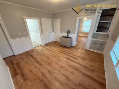 Main picture of 117 Irving St