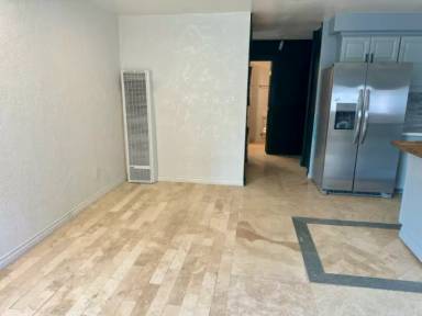 Main picture of 317 N Mission Rd