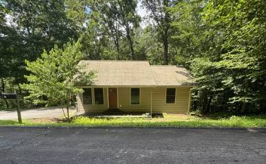 Main picture of 46 Madison Heights Dr